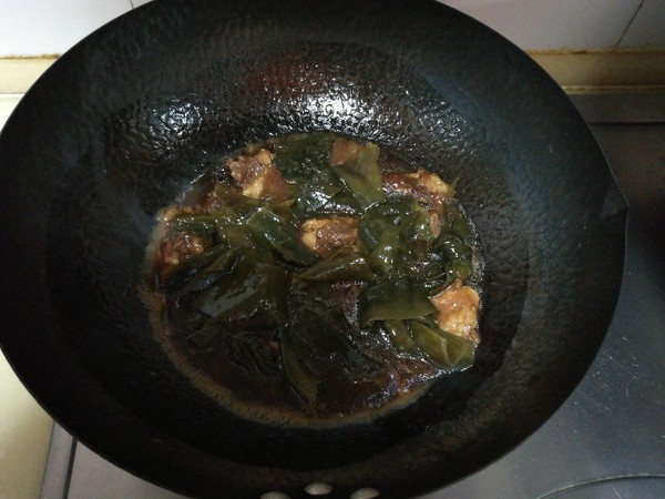 牛筋燉海帶扣的做法-家常味燉菜譜-易網(wǎng)健康養(yǎng)生網(wǎng) 牛筋燉海帶扣的做法-家常味燉菜譜