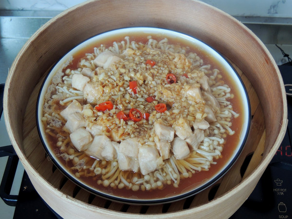 蒜蓉金針菇蒸雞胸肉的做法-家常味蒸菜譜-易網健康養生網 蒜蓉金針菇蒸雞胸肉的做法-家常味蒸菜譜