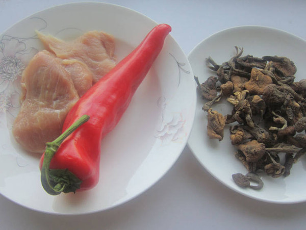 榛蘑炒肉的做法-家常味炒菜譜