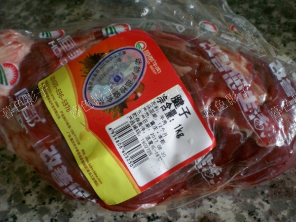 醬牛腱子的做法-醬香味煮菜譜-易網(wǎng)<a href=http://www.weilaijie.cn/ target=_blank class=infotextkey>健康養(yǎng)生</a>網(wǎng) 醬牛腱子的做法-醬香味煮菜譜