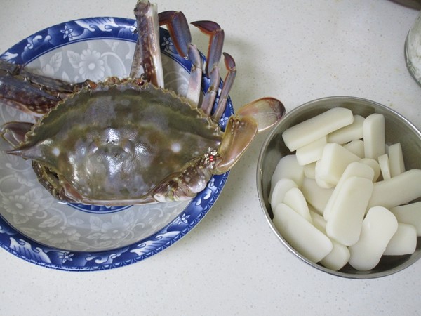 梭子蟹炒年糕的做法-咸鮮味炒菜譜-易網<a href=http://www.weilaijie.cn/ target=_blank class=infotextkey>健康養生</a>網 梭子蟹炒年糕的做法-咸鮮味炒菜譜