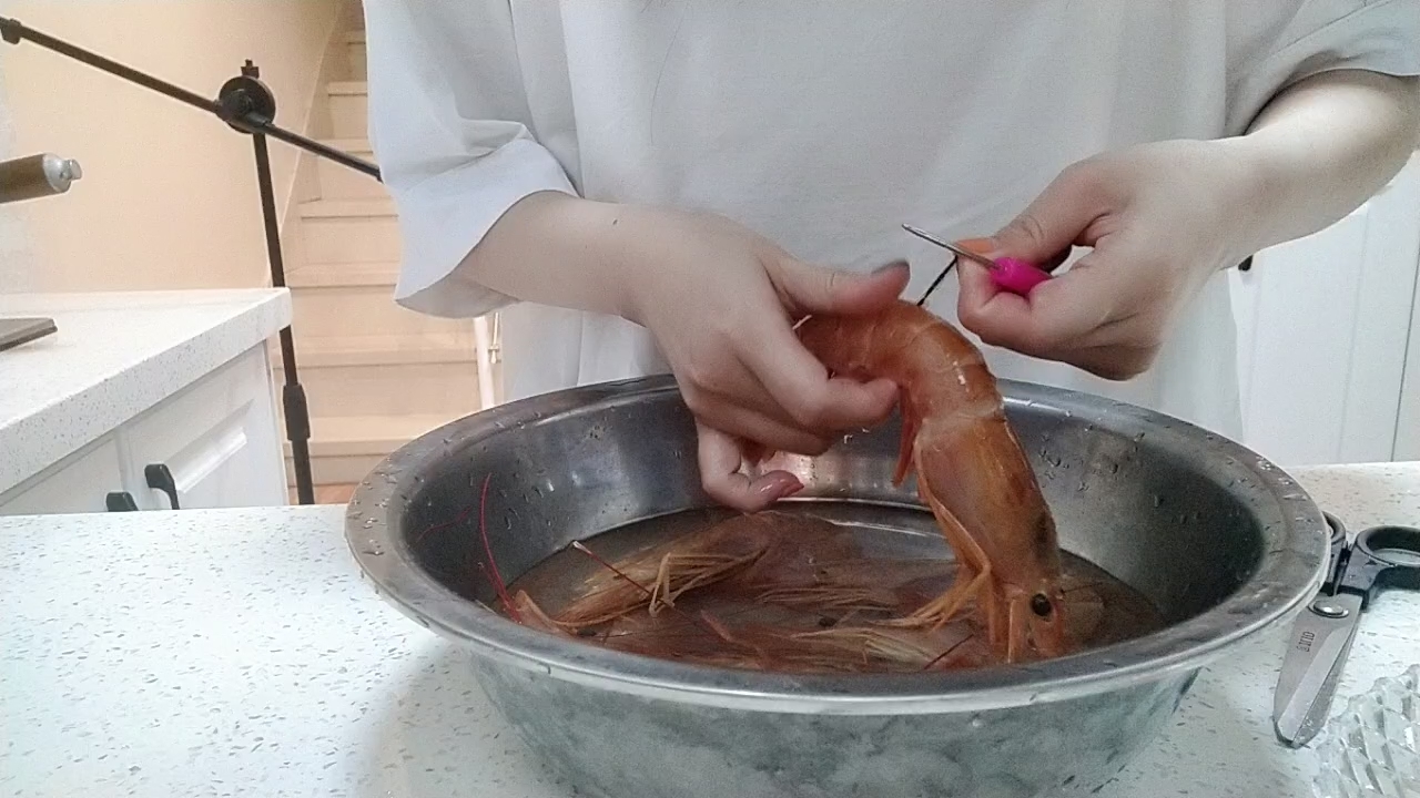 香煎阿根廷紅蝦的做法-咸鮮味煎菜譜-易網(wǎng)健康養(yǎng)生網(wǎng) 香煎阿根廷紅蝦的做法-咸鮮味煎菜譜