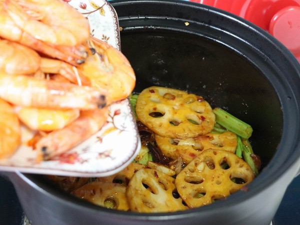 干鍋香辣蝦的做法-香辣味炒菜譜-易網健康養生網 干鍋香辣蝦的做法-香辣味炒菜譜