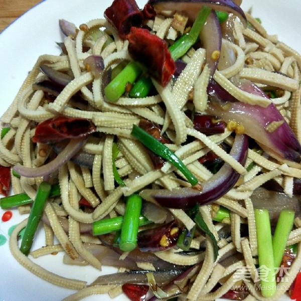 小炒鹵豆絲的做法-香辣味炒菜譜-易網健康養生網 小炒鹵豆絲的做法-香辣味炒菜譜