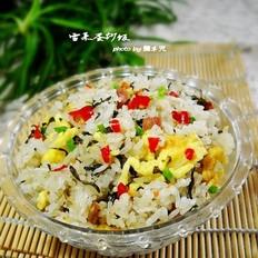 雪菜蛋炒飯的做法-家常味炒菜譜