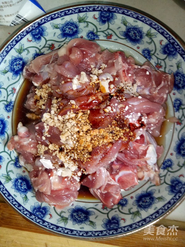 仔姜炒鴨腿的做法-咸鮮味炒菜譜