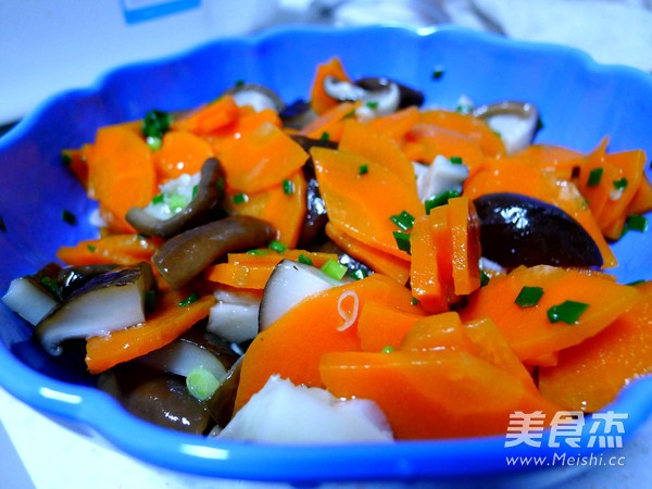 蔥油拌香菇的做法-蔥香味拌菜譜-易網(wǎng)健康養(yǎng)生網(wǎng) 蔥油拌香菇的做法-蔥香味拌菜譜
