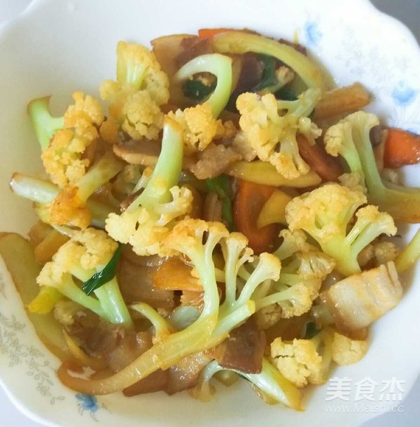 肉炒有機(jī)菜花的做法-家常味炒菜譜