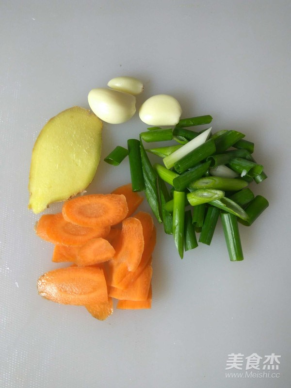肉炒有機(jī)菜花的做法-家常味炒菜譜