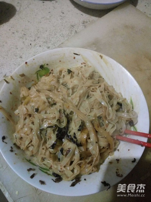 拌面的做法-五香味拌菜譜
