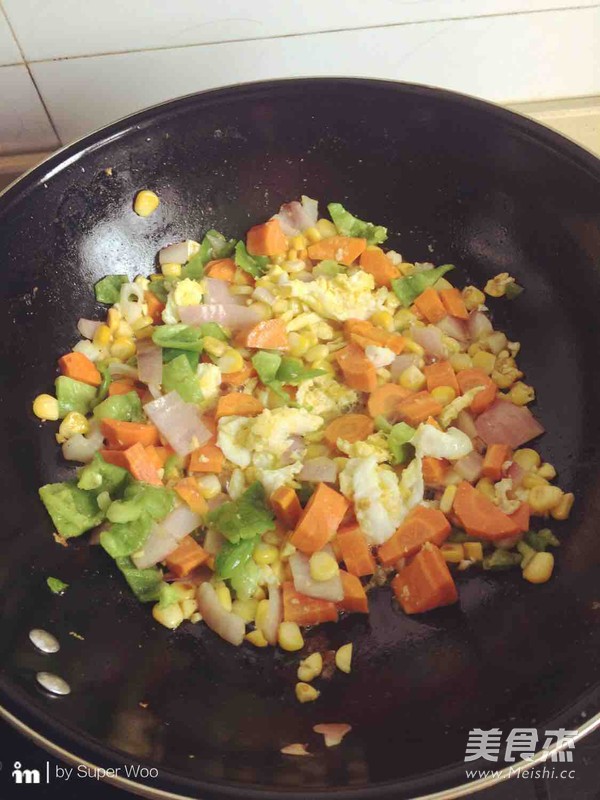 特色醬油大雜燴炒飯的做法-醬香味炒菜譜
