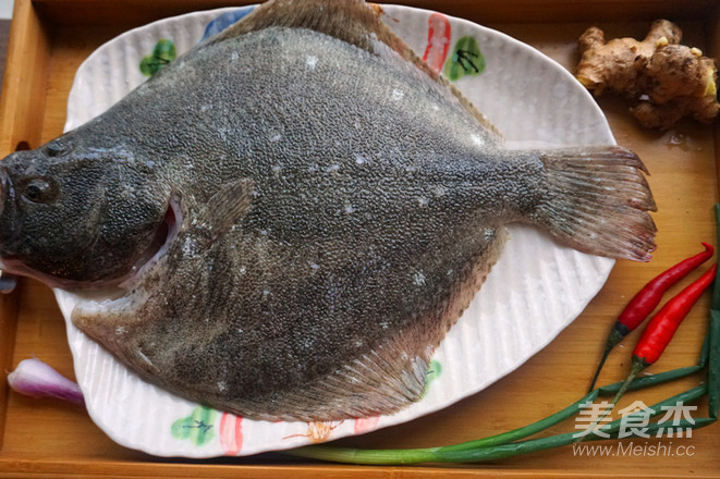 清蒸多寶魚的做法-家常味蒸菜譜-易網<a href=http://www.weilaijie.cn/ target=_blank class=infotextkey>健康養生</a>網 清蒸多寶魚的做法-家常味蒸菜譜
