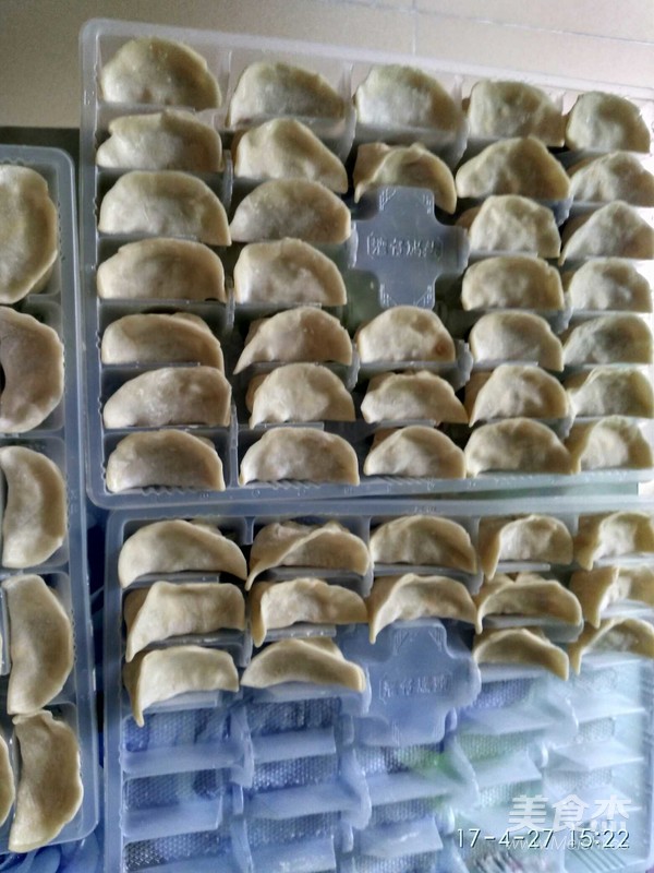 教你包餃子的做法-其它口味其它工藝菜譜-易網(wǎng)健康養(yǎng)生網(wǎng) 教你包餃子的做法-其它口味其它工藝菜譜