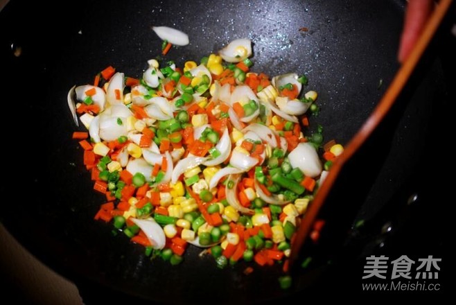 星級酒店野生牛肝菌炒飯的做法-家常味炒菜譜-易網健康養生網 星級酒店野生牛肝菌炒飯的做法-家常味炒菜譜