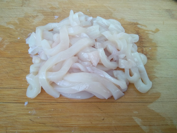 魷魚炒辣椒的做法-咸鮮味炒菜譜