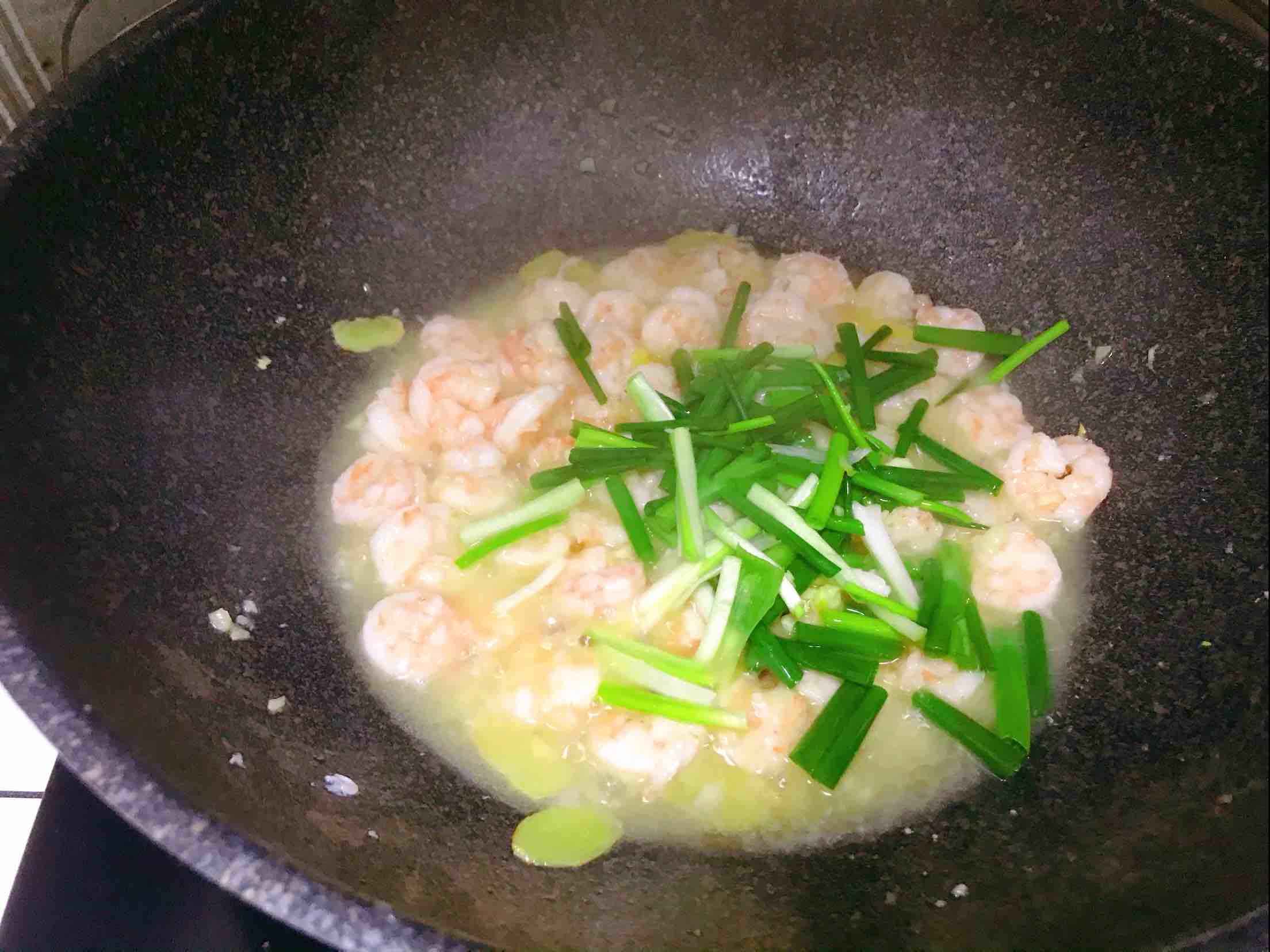 蔥爆蝦仁的做法-咸鮮味炒菜譜-易網(wǎng)健康養(yǎng)生網(wǎng) 蔥爆蝦仁的做法-咸鮮味炒菜譜