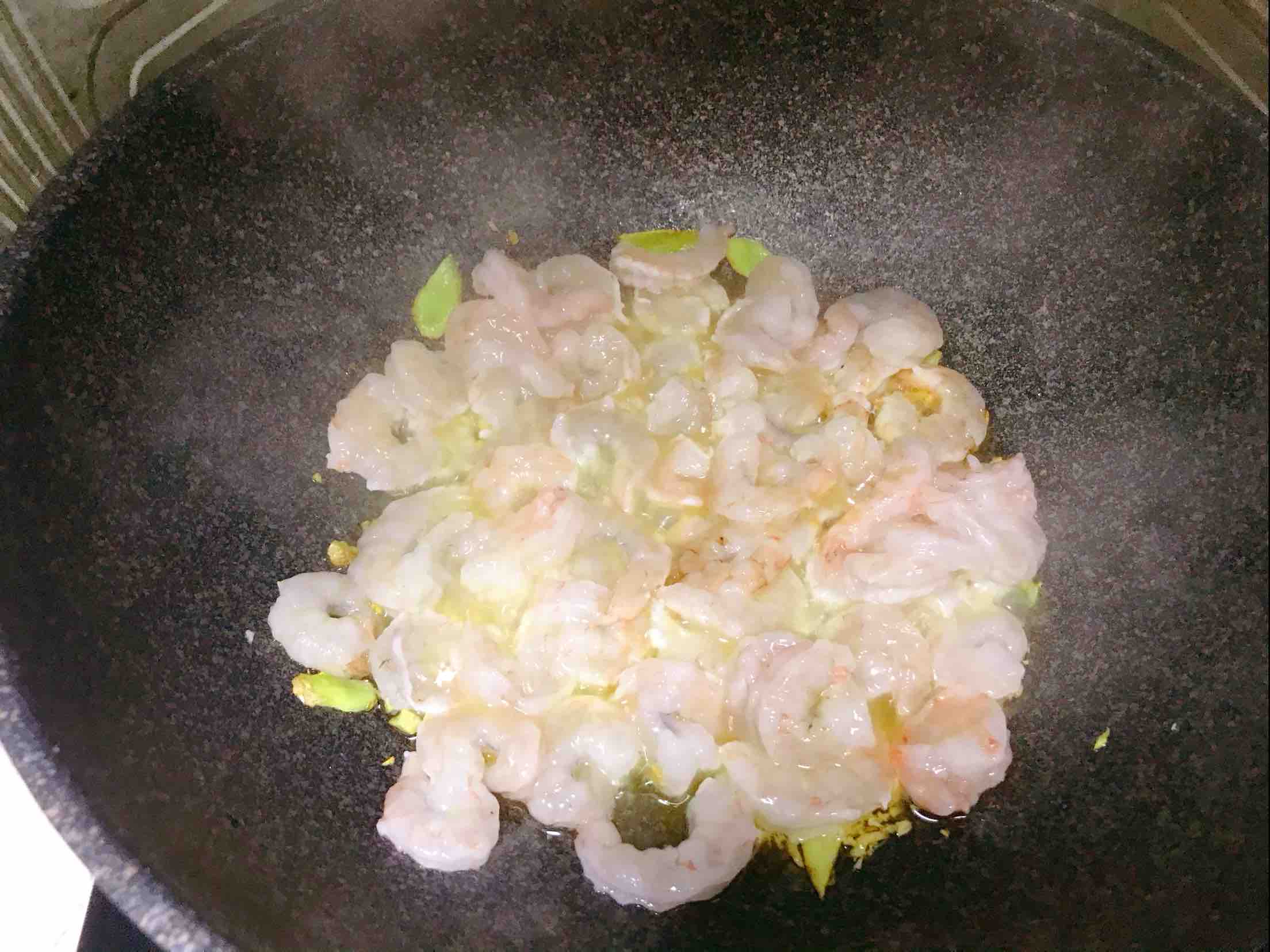 蔥爆蝦仁的做法-咸鮮味炒菜譜-易網(wǎng)健康養(yǎng)生網(wǎng) 蔥爆蝦仁的做法-咸鮮味炒菜譜