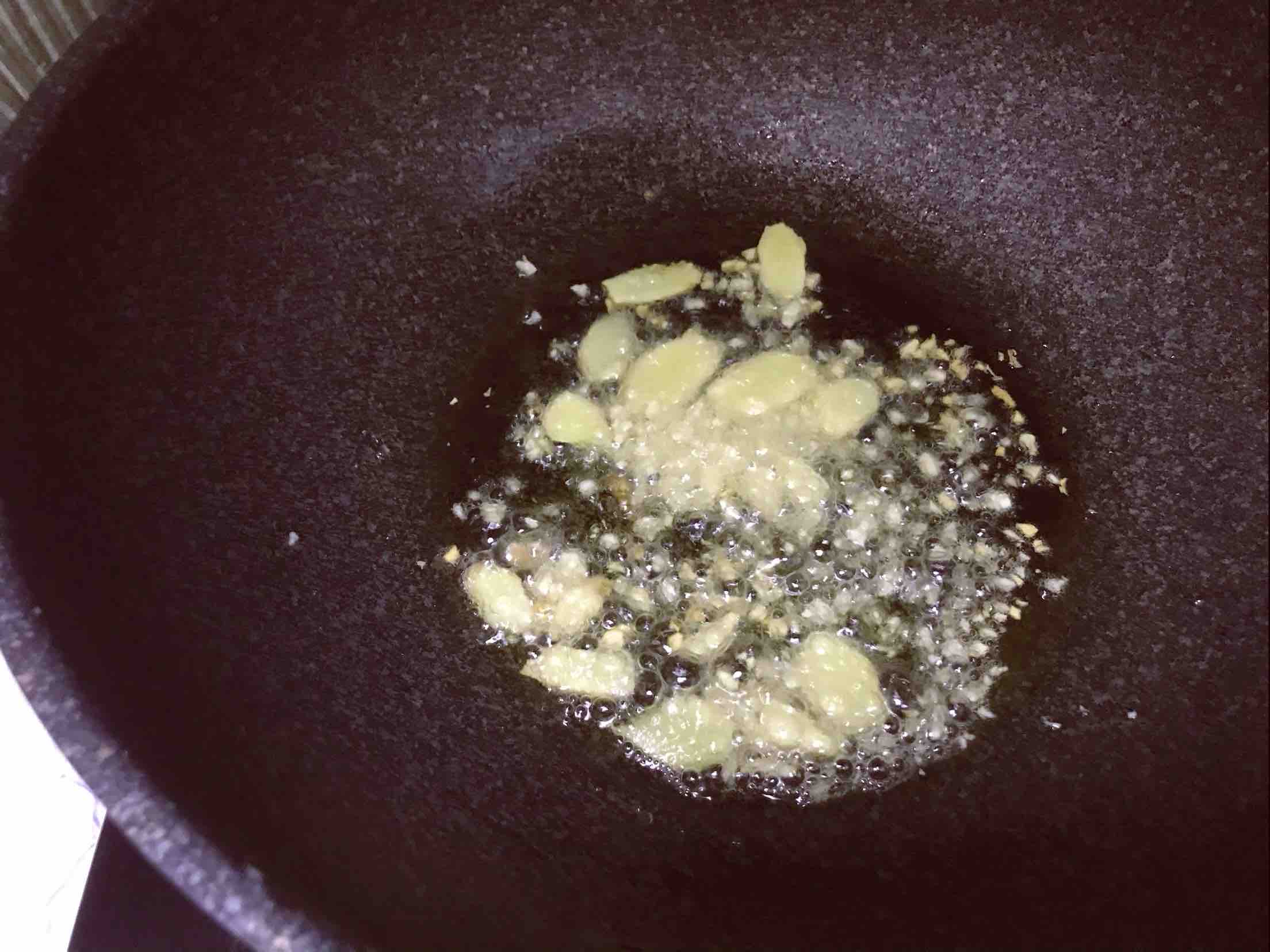 蔥爆蝦仁的做法-咸鮮味炒菜譜-易網(wǎng)健康養(yǎng)生網(wǎng) 蔥爆蝦仁的做法-咸鮮味炒菜譜