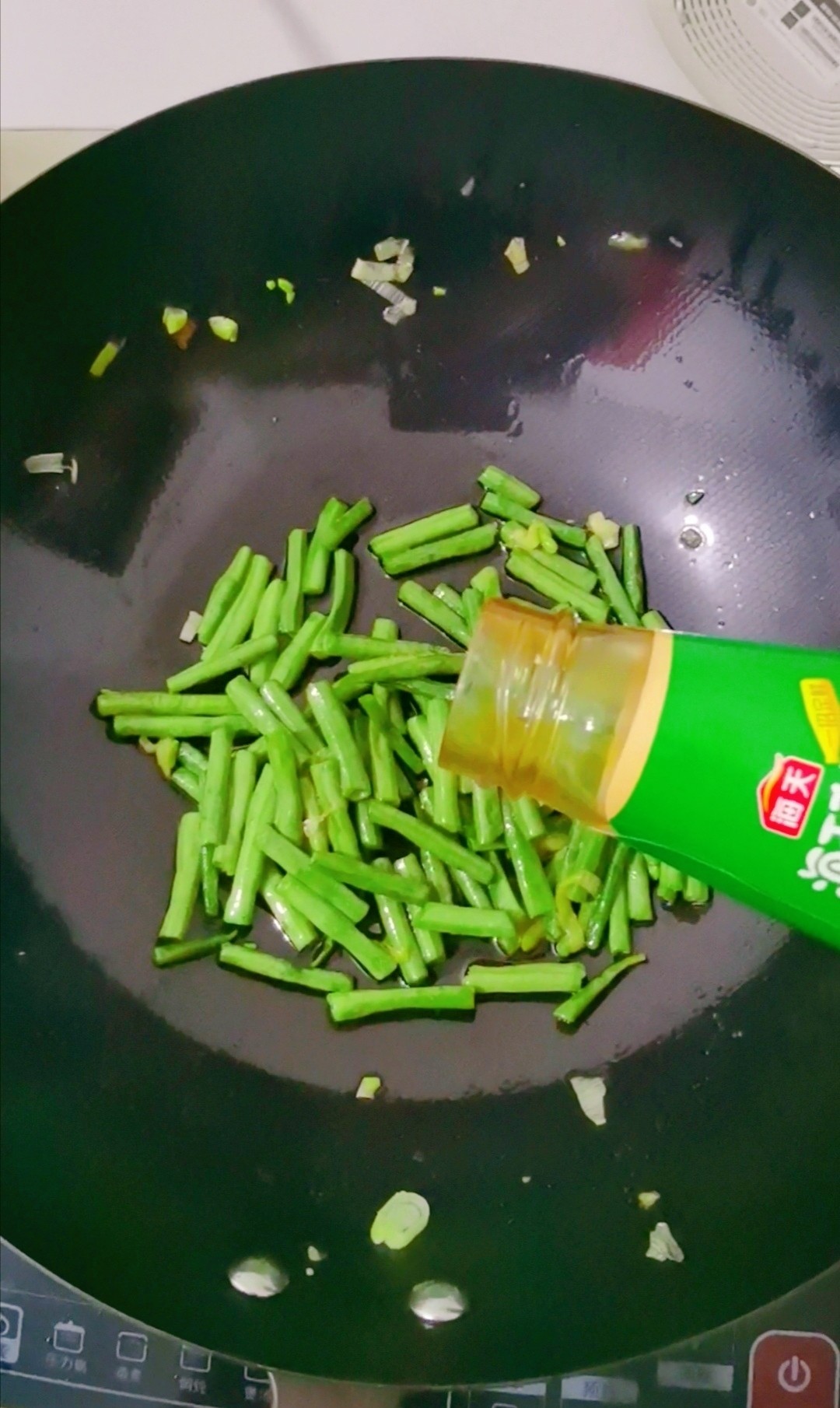 爆炒豇豆的做法-咸鮮味炒菜譜