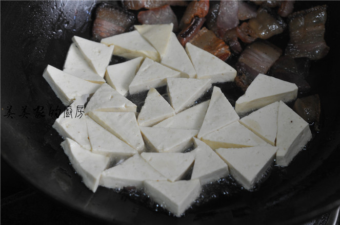 豆腐咸肉燒白菜的做法-家常味燒菜譜-易網(wǎng)健康養(yǎng)生網(wǎng) 豆腐咸肉燒白菜的做法-家常味燒菜譜