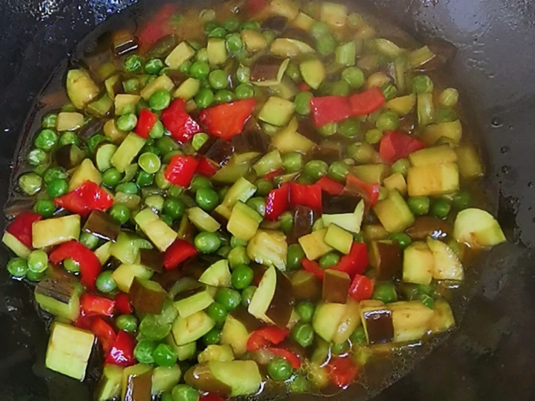 青豆炒茄丁的做法-咸鮮味炒菜譜