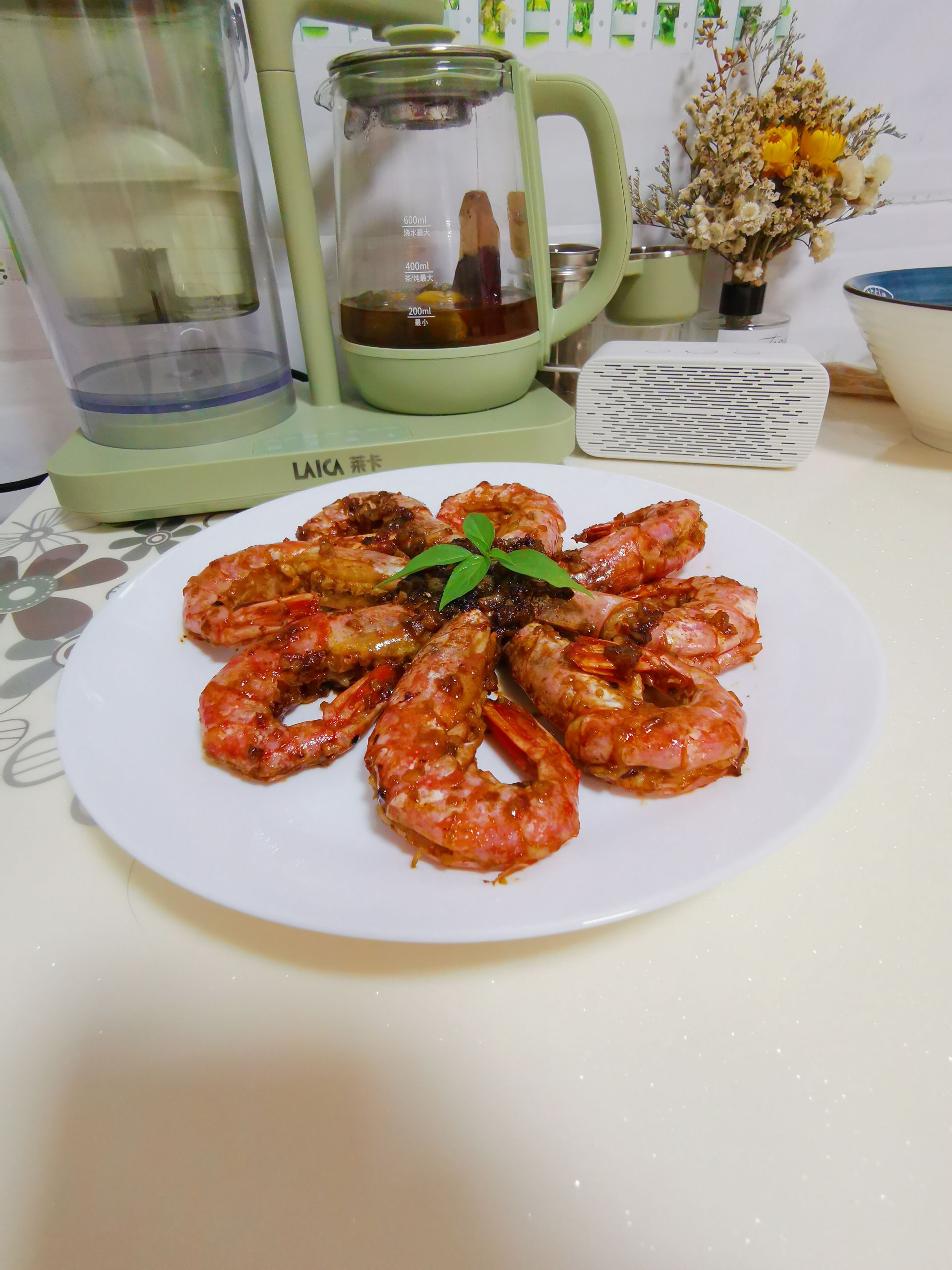 蒜蓉煎大蝦的做法-蒜香味煎菜譜-易網(wǎng)健康養(yǎng)生網(wǎng) 蒜蓉煎大蝦的做法-蒜香味煎菜譜