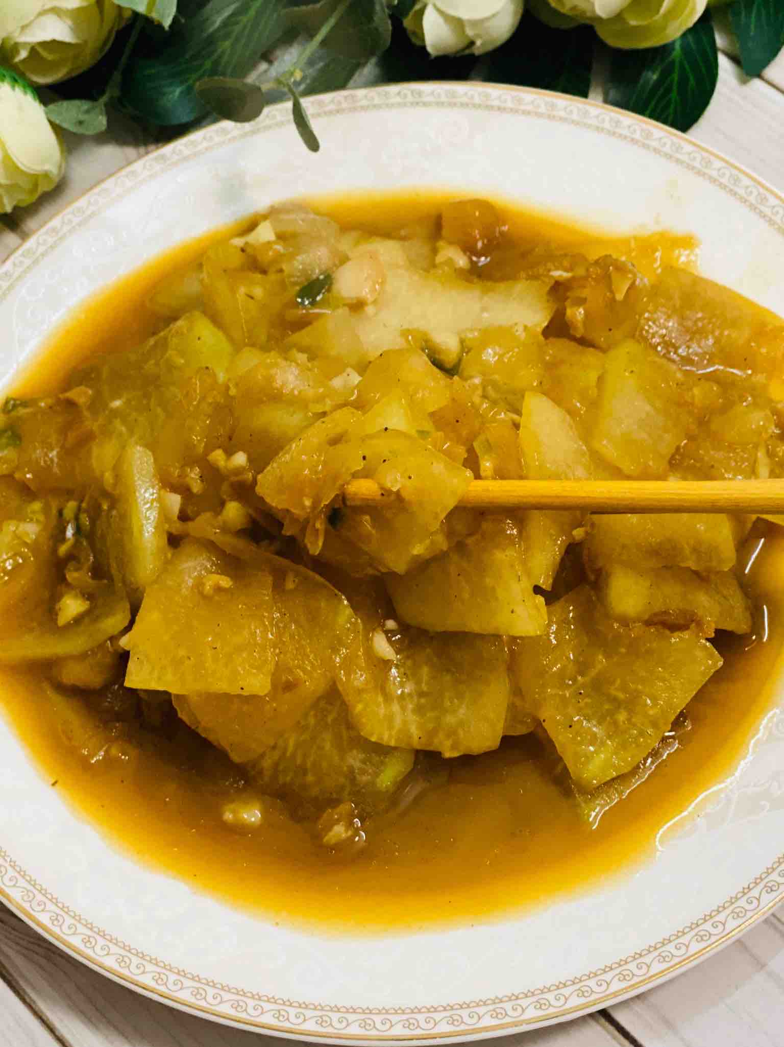 醬燜冬瓜好下飯的做法-咸鮮味炒菜譜-易網健康養生網 醬燜冬瓜好下飯的做法-咸鮮味炒菜譜