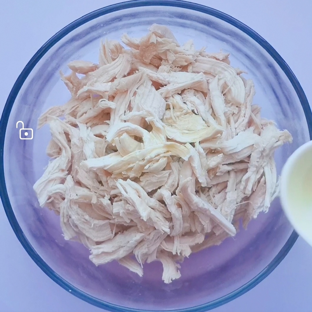 檸檬香辣雞絲的做法-香辣味拌菜譜
