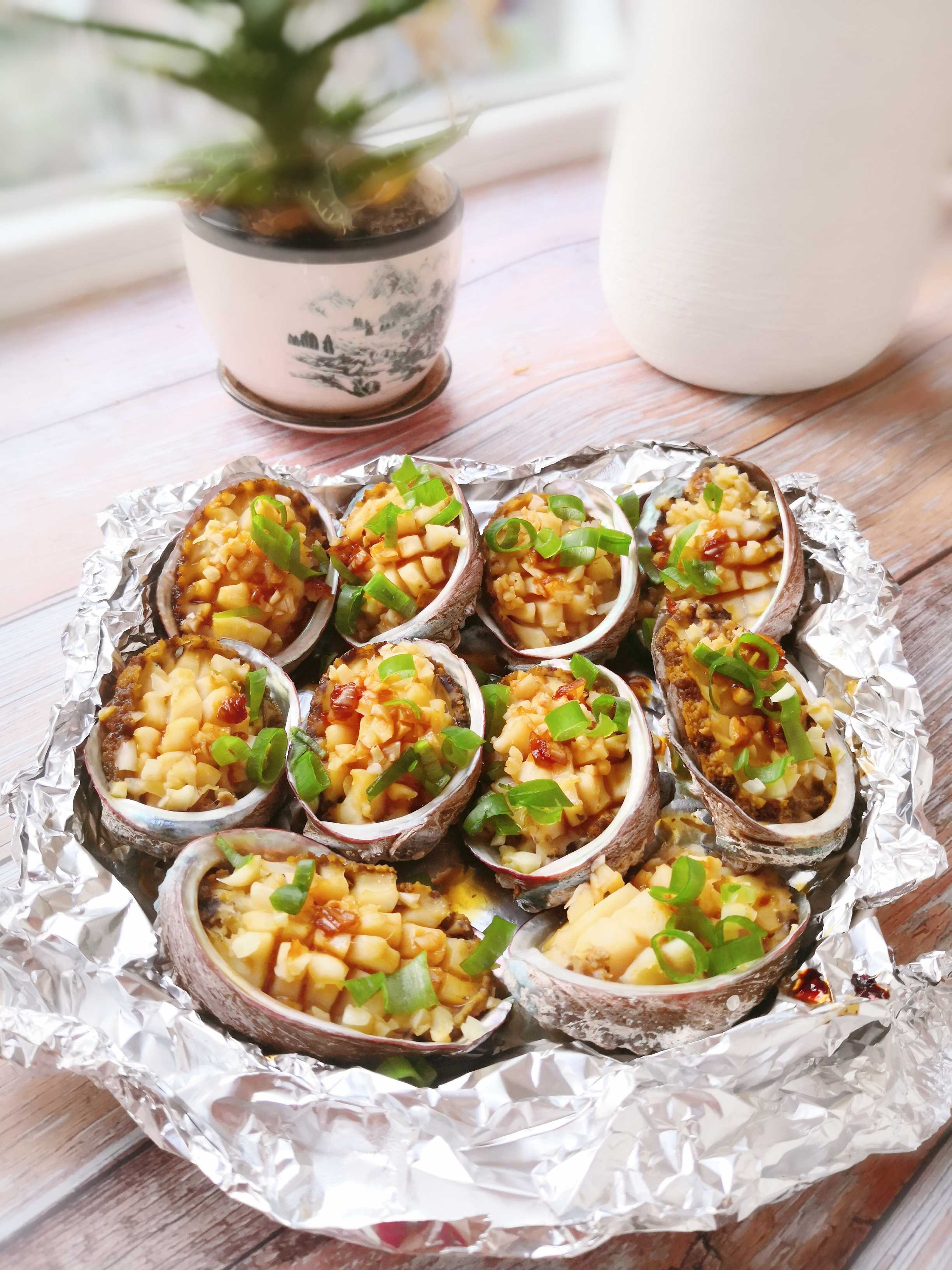 烤鮑魚的做法-咸鮮味燒菜譜-易網(wǎng)健康養(yǎng)生網(wǎng) 烤鮑魚的做法-咸鮮味燒菜譜