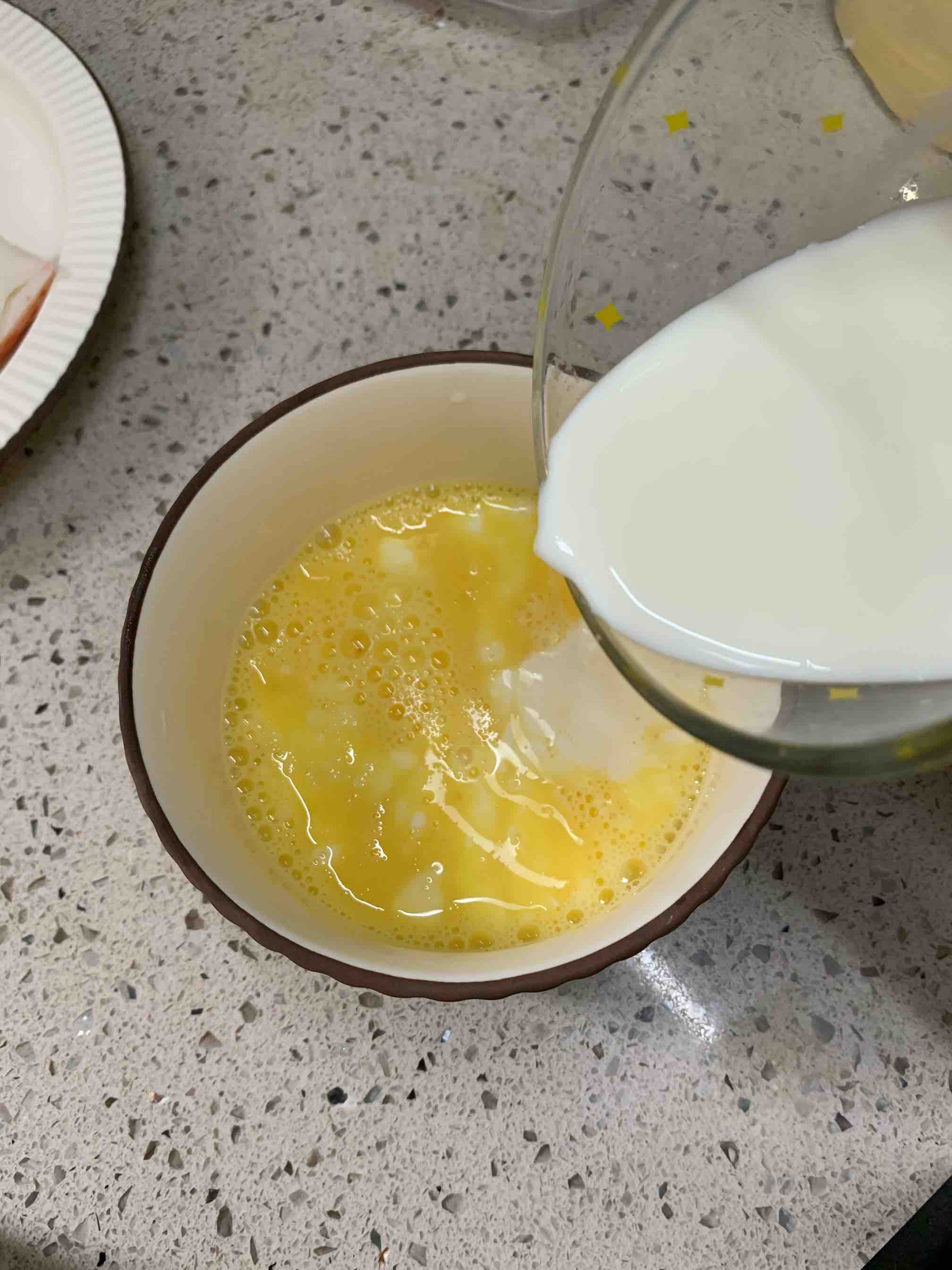 好吃不胖的蟹柳滑蛋的做法-咸鮮味炒菜譜