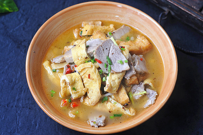 回鍋油豆腐燒肉的做法-家常味燒菜譜-易網(wǎng)健康養(yǎng)生網(wǎng) 回鍋油豆腐燒肉的做法-家常味燒菜譜