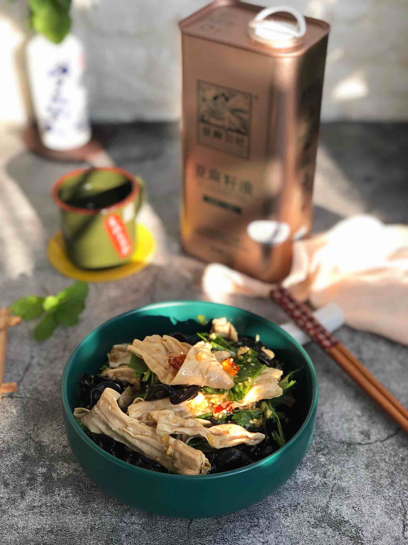 涼拌腐竹木耳的做法-香辣味拌菜譜