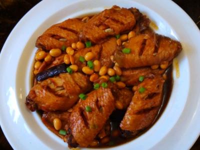 雞翅燜豆的做法-家常味炒菜譜