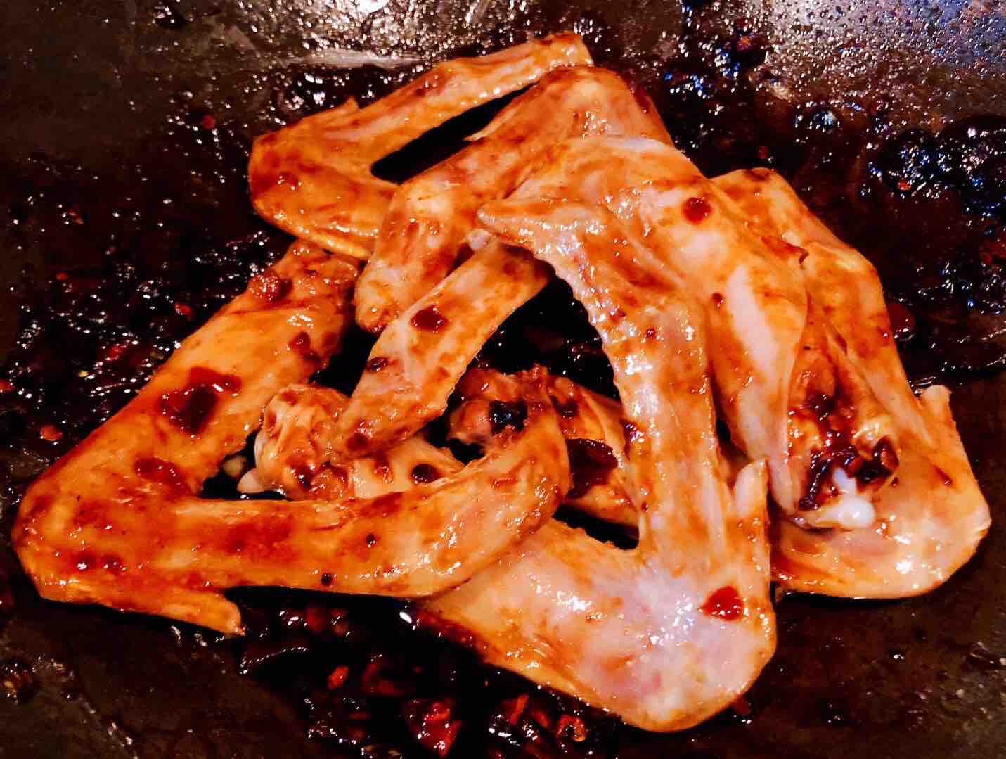 麻辣鴨翅的做法-麻辣味燉菜譜-易網健康養生網 麻辣鴨翅的做法-麻辣味燉菜譜