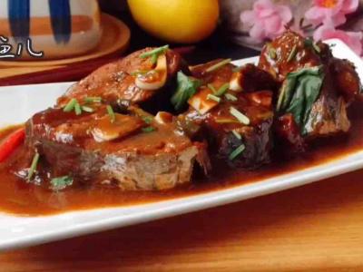 做鲅魚加幾勺它，咸香味美，家人都喜歡，太費(fèi)米飯了！的做法-醬香味燉菜譜