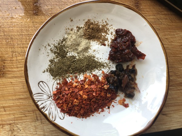 黯然銷魂炒涼粉【附豌豆涼粉制作方法】的做法-香辣味炒菜譜-易網(wǎng)健康養(yǎng)生網(wǎng) 黯然銷魂炒涼粉【附豌豆涼粉制作方法】的做法-香辣味炒菜譜