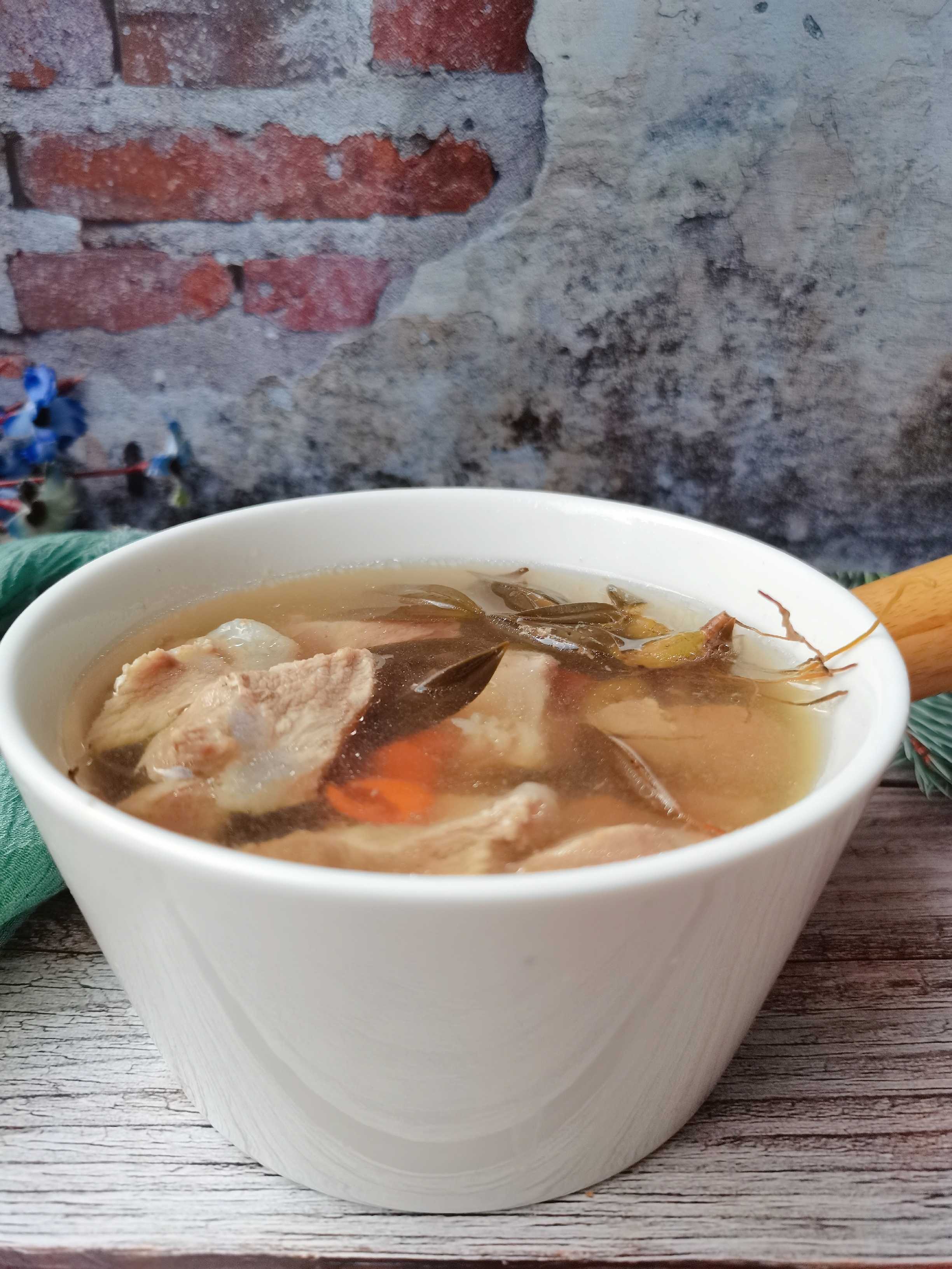 石橄欖燉肉的做法-家常味燉菜譜-易網(wǎng)健康養(yǎng)生網(wǎng) 石橄欖燉肉的做法-家常味燉菜譜