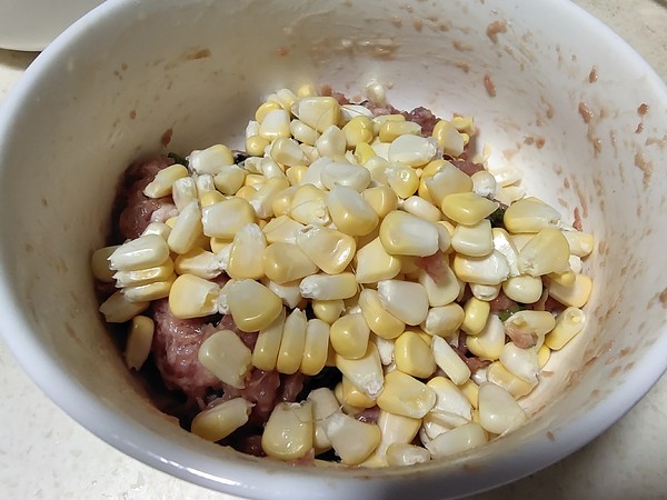 蝦仁玉米豬肉蒸餃的做法-咸鮮味蒸菜譜-易網健康養生網 蝦仁玉米豬肉蒸餃的做法-咸鮮味蒸菜譜