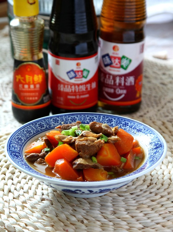 #冬至大如年#胡蘿卜燜羊肉的做法-咸鮮味煮菜譜-易網(wǎng)健康養(yǎng)生網(wǎng) #冬至大如年#胡蘿卜燜羊肉的做法-咸鮮味煮菜譜