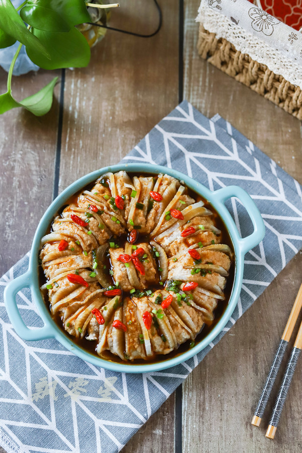 白蘿卜釀肉的做法-家常味蒸菜譜-易網(wǎng)健康養(yǎng)生網(wǎng) 白蘿卜釀肉的做法-家常味蒸菜譜