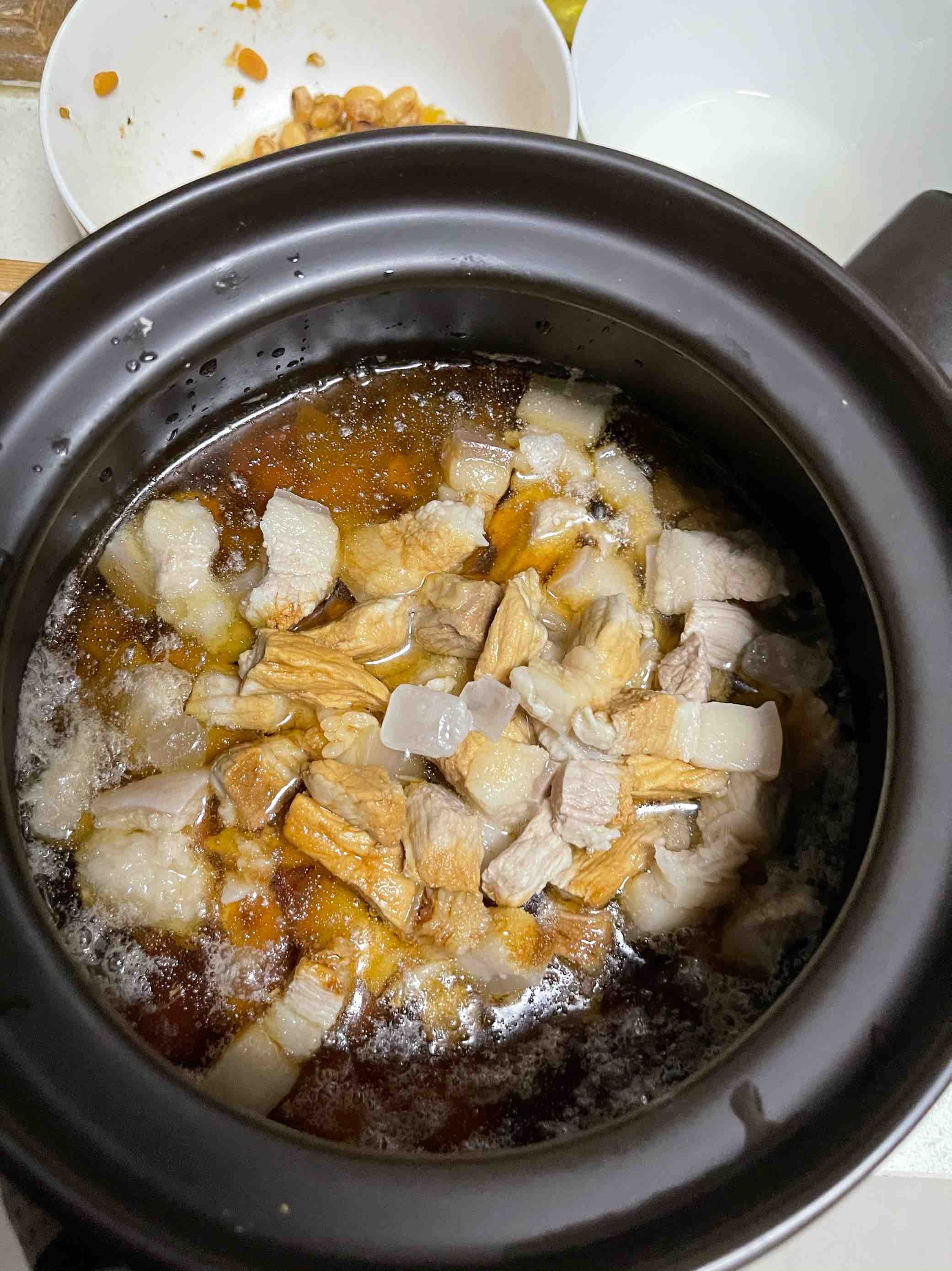蘇式紅燒肉的做法-家常味砂鍋菜譜-易網健康養生網 蘇式紅燒肉的做法-家常味砂鍋菜譜