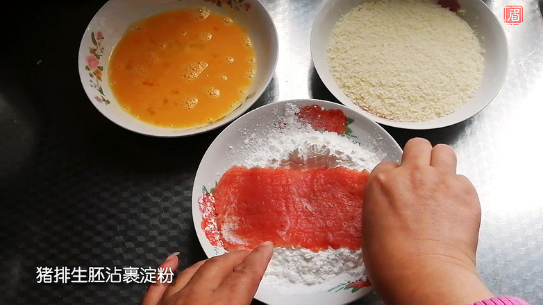 上海經典小吃豬排年糕的做法-酸甜味炸菜譜
