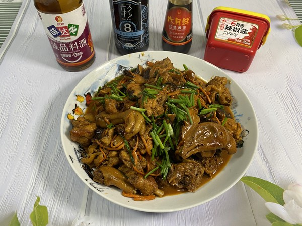 雙茹燒三黃雞的做法-醬香味燉菜譜-易網(wǎng)健康養(yǎng)生網(wǎng) 雙茹燒三黃雞的做法-醬香味燉菜譜