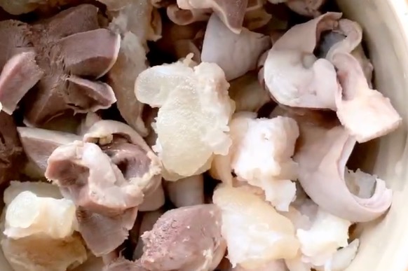 食材“八仙過(guò)海各顯神通”一壇鮮的不得了的做法-咸鮮味燉菜譜-易網(wǎng)健康養(yǎng)生網(wǎng) 食材“八仙過(guò)海各顯神通”一壇鮮的不得了的做法-咸鮮味燉菜譜
