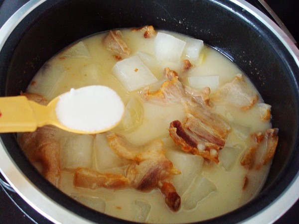 電飯煲蘿卜燉臘肉的做法-家常味燉菜譜-易網健康養生網 電飯煲蘿卜燉臘肉的做法-家常味燉菜譜