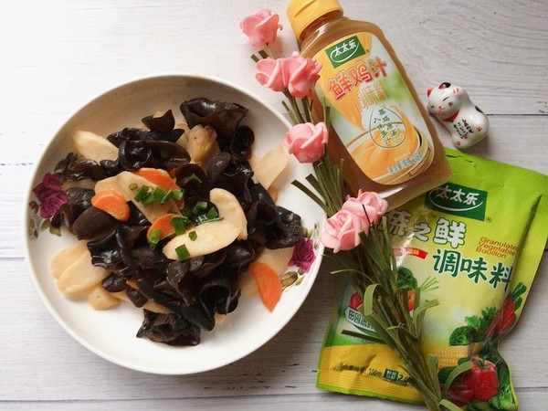 時蔬界的經典黑白配，山藥炒木耳的做法-家常味炒菜譜