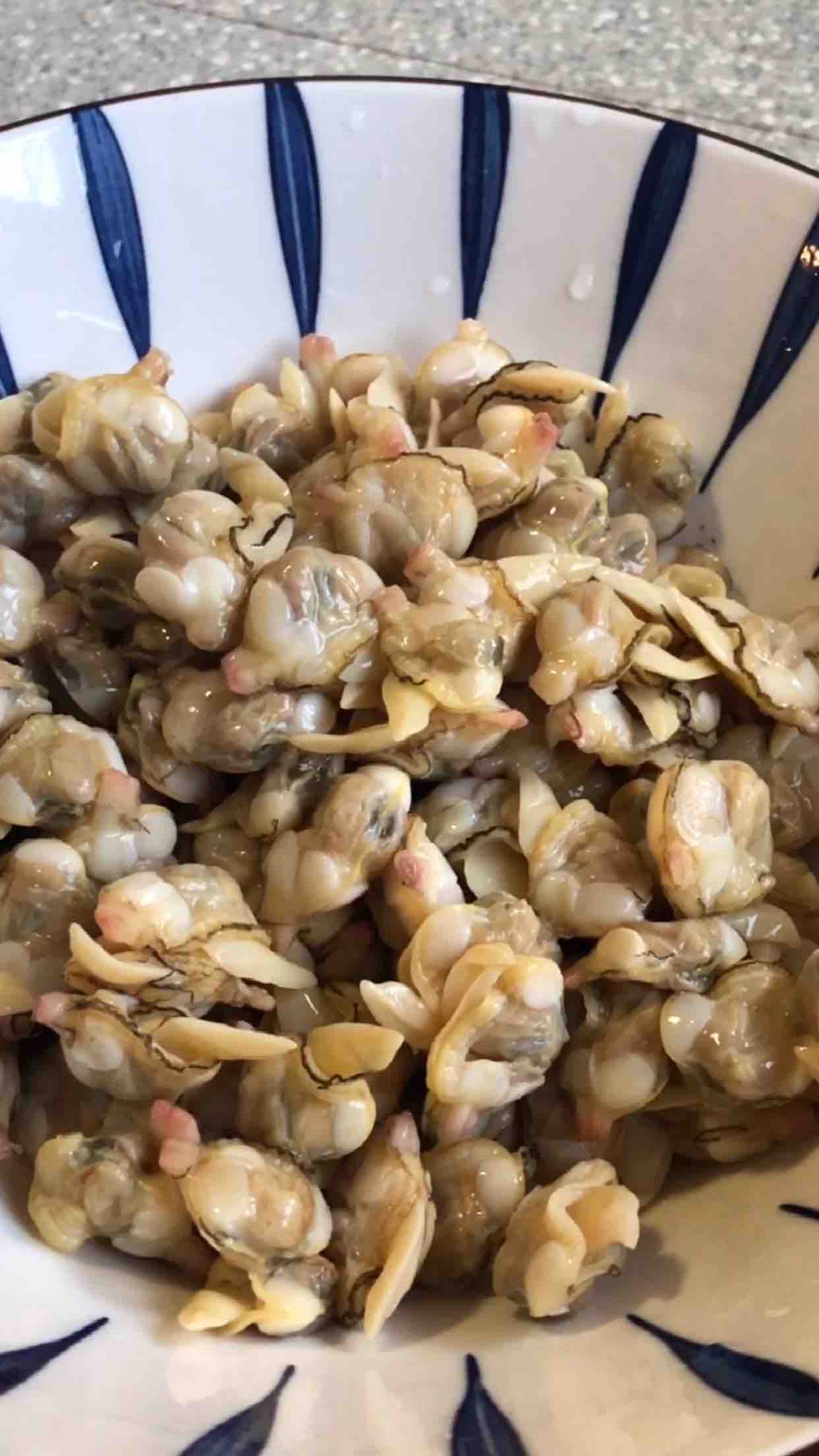蛤蜊的正確清洗方法的做法-咸鮮味煮菜譜-易網(wǎng)健康養(yǎng)生網(wǎng) 蛤蜊的正確清洗方法的做法-咸鮮味煮菜譜