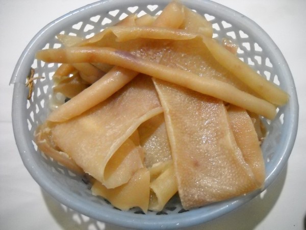 Q彈養(yǎng)顏肉皮凍的做法-家常味煮菜譜-易網(wǎng)健康養(yǎng)生網(wǎng) Q彈養(yǎng)顏肉皮凍的做法-家常味煮菜譜