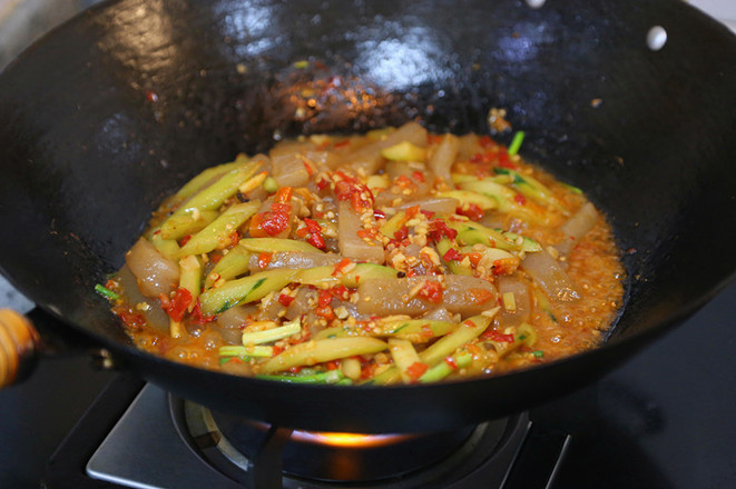 剁椒炒魔芋豆腐的做法-酸辣味炒菜譜