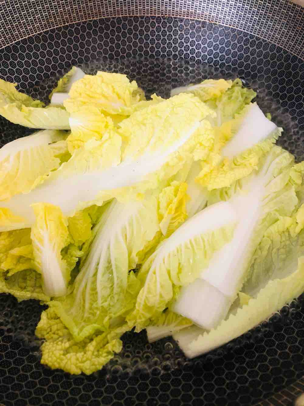 咸肉蒸娃娃菜的做法-家常味蒸菜譜-易網<a href=http://www.weilaijie.cn/ target=_blank class=infotextkey>健康養(yǎng)生</a>網 咸肉蒸娃娃菜的做法-家常味蒸菜譜